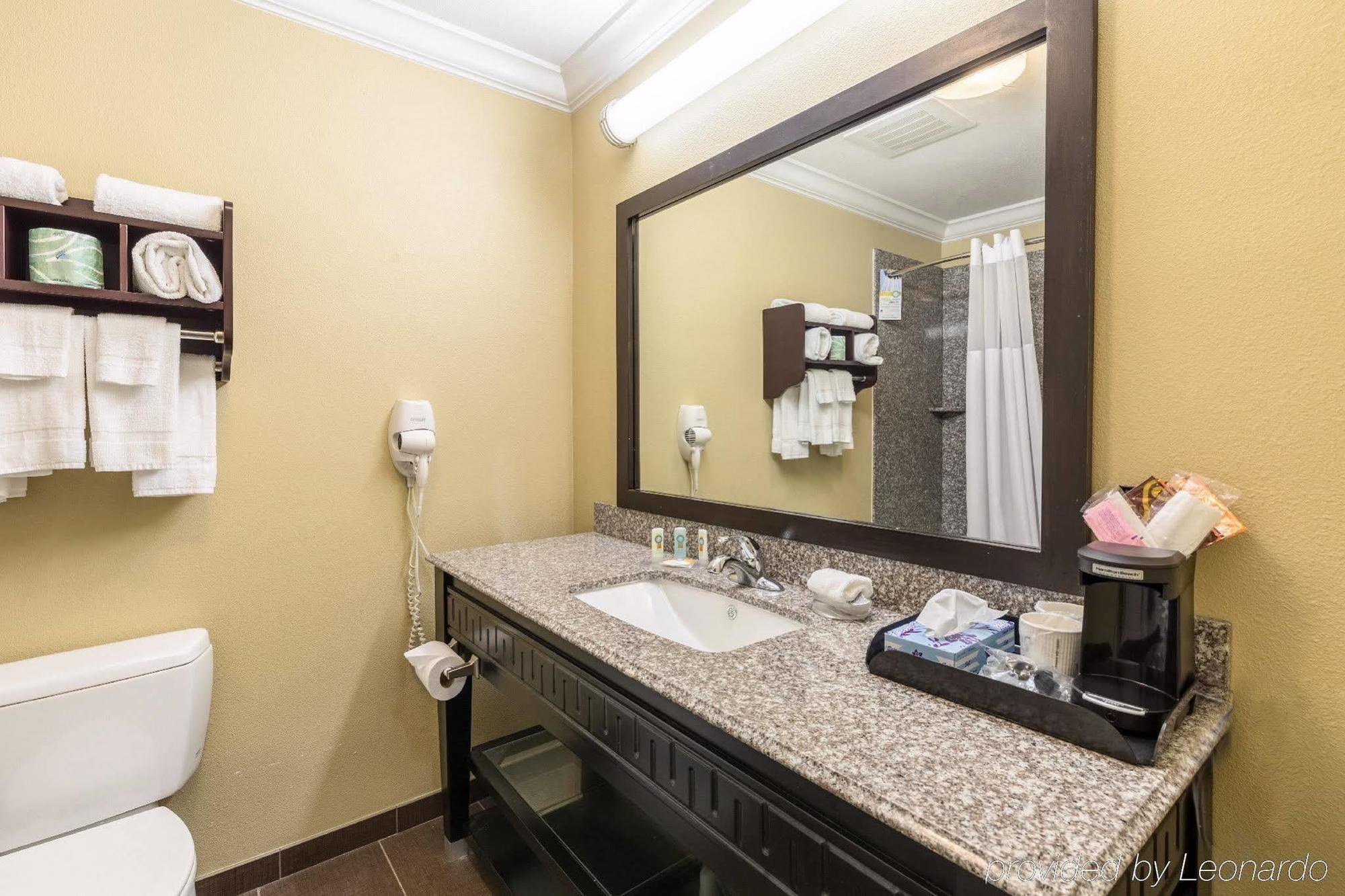 Quality Inn Leesville Esterno foto